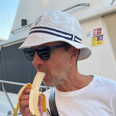 Chief Banana Officer, Immigration & Dubious Entry